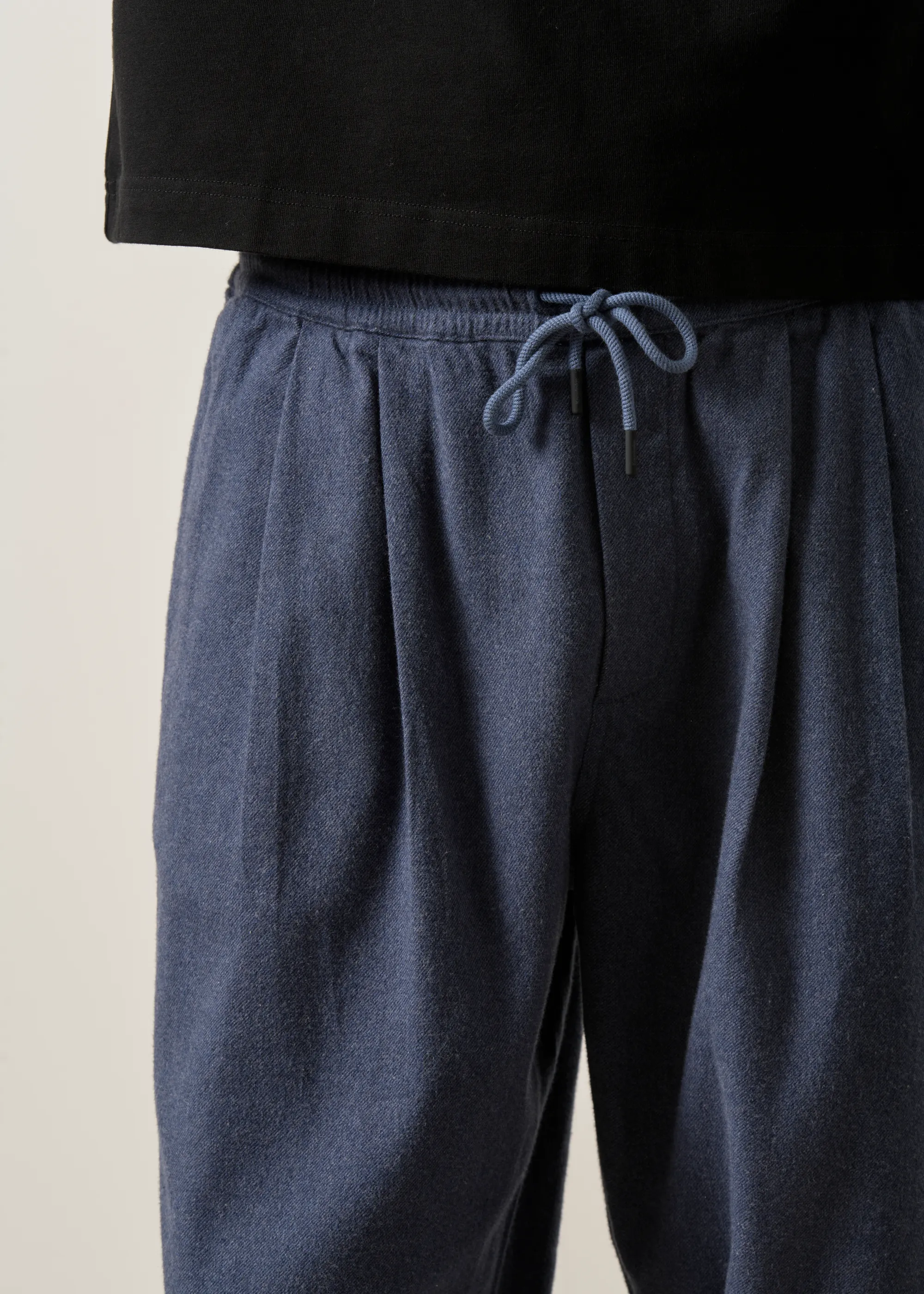 Pantalon ample flanelle en coton bio | bleu "ozone relaxed flannel pant - vintage indigo", Knowledge Cotton Apparel, photo 2
