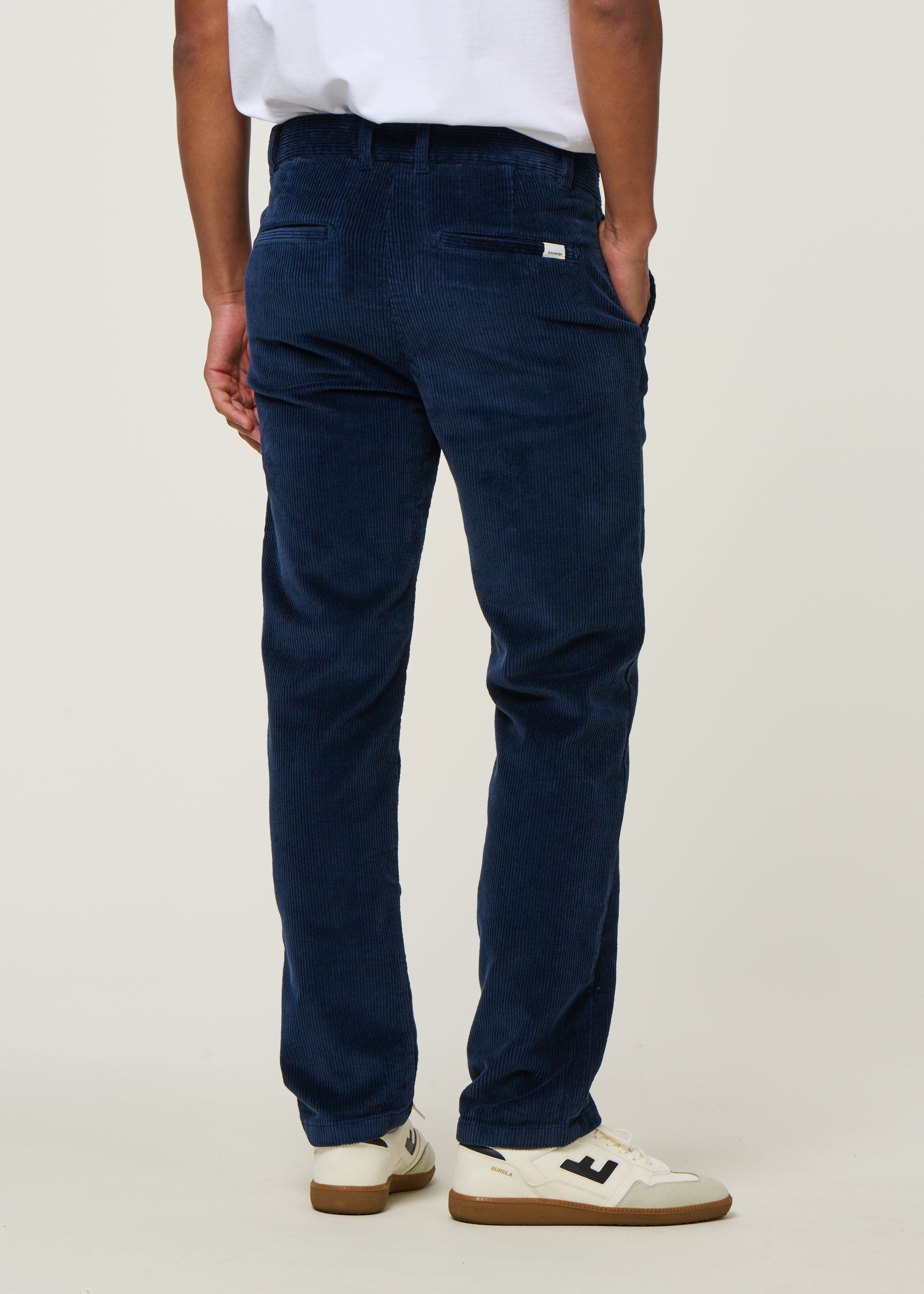 Chino droit en velours côtelé | bleu "chuck corduroy pants - night sky", Knowledge Cotton Apparel, photo 3
