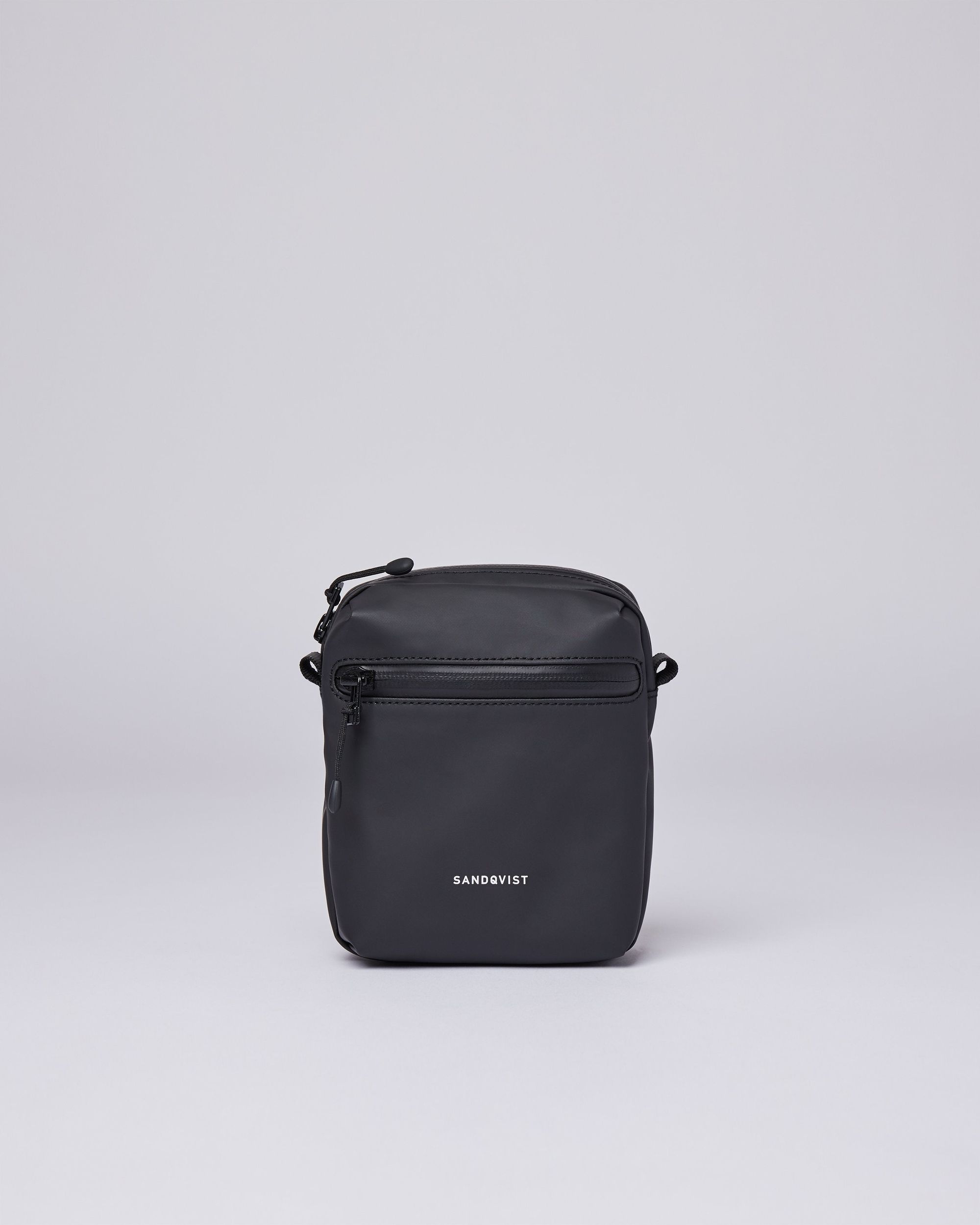 Sac à bandoulière 1l en matières recyclées | noir "poe black", Sandqvist, photo 1