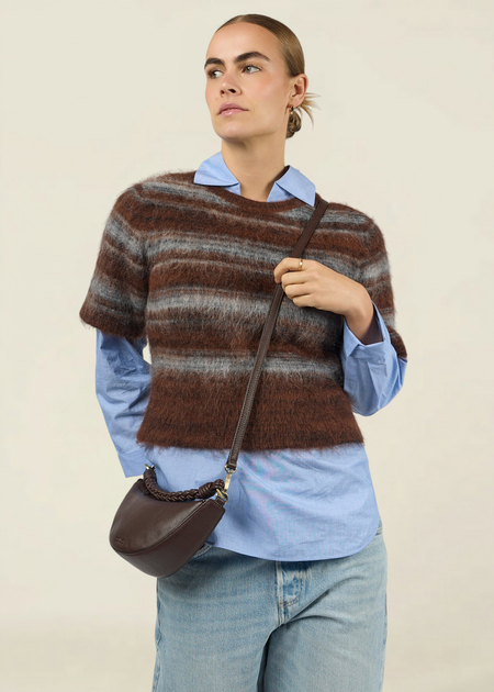 Sac à en cuir certifié | chocolate "leo mini - chocolate soft grain (twisted handle)" - O My Bag