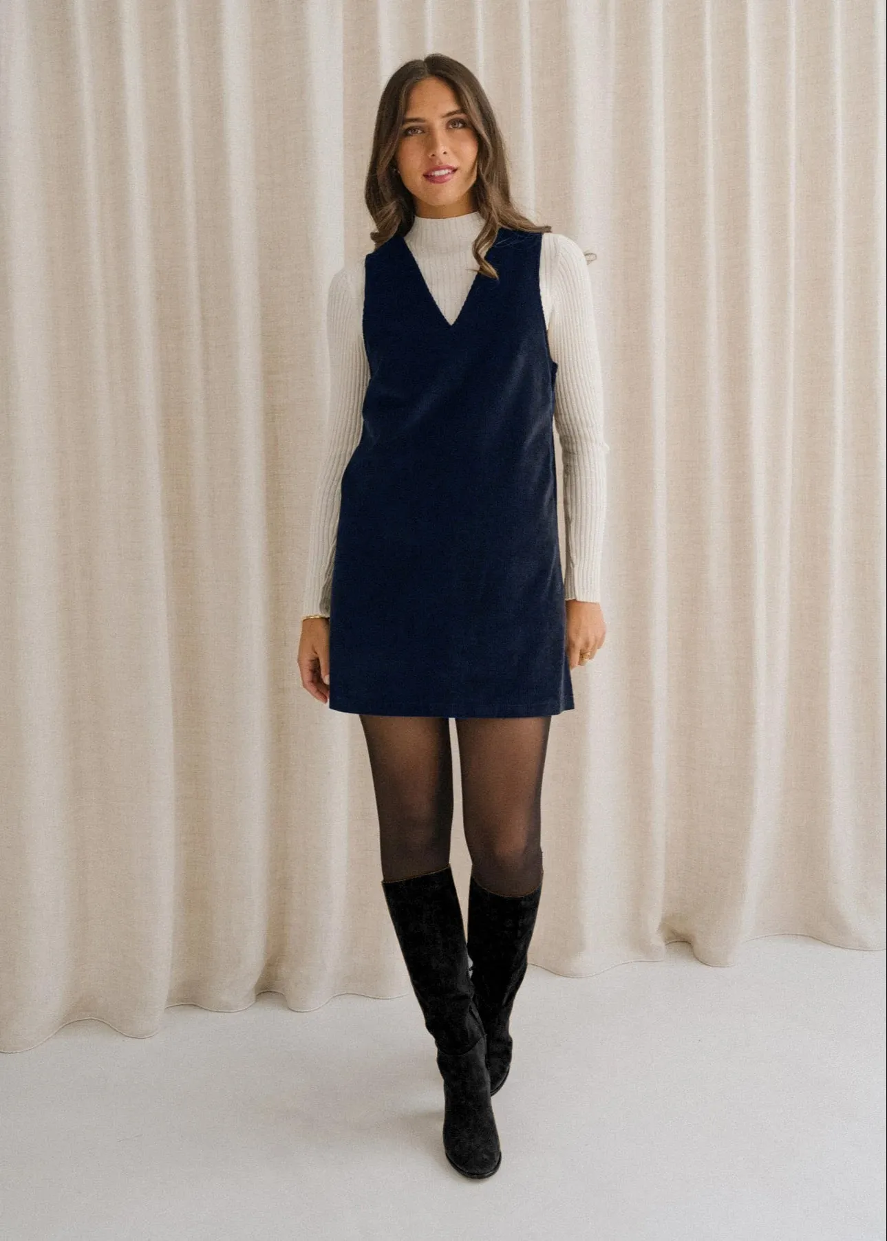 Robe chasuble velours en coton bio | marine "olympe", Bonjour Demain, photo 2
