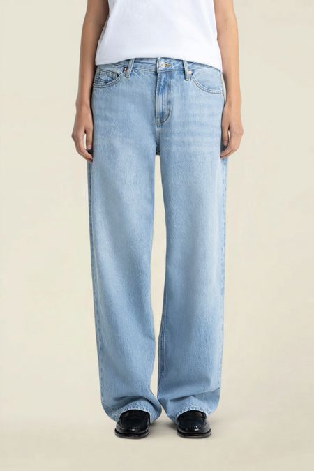 Jean large taille basse en coton bio | bleu délavé "joan blue reef super light used"