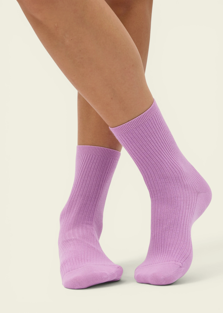 Chaussettes en coton bio | rose "women classic organic sock - cherry blossom" - Colorful Standard