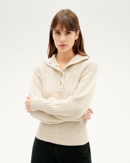 Lockerer Pullover mit hohem Kragen aus recycelten Materialien | Weiß "white susi knitted sweater", Thinking Mu, Foto 1