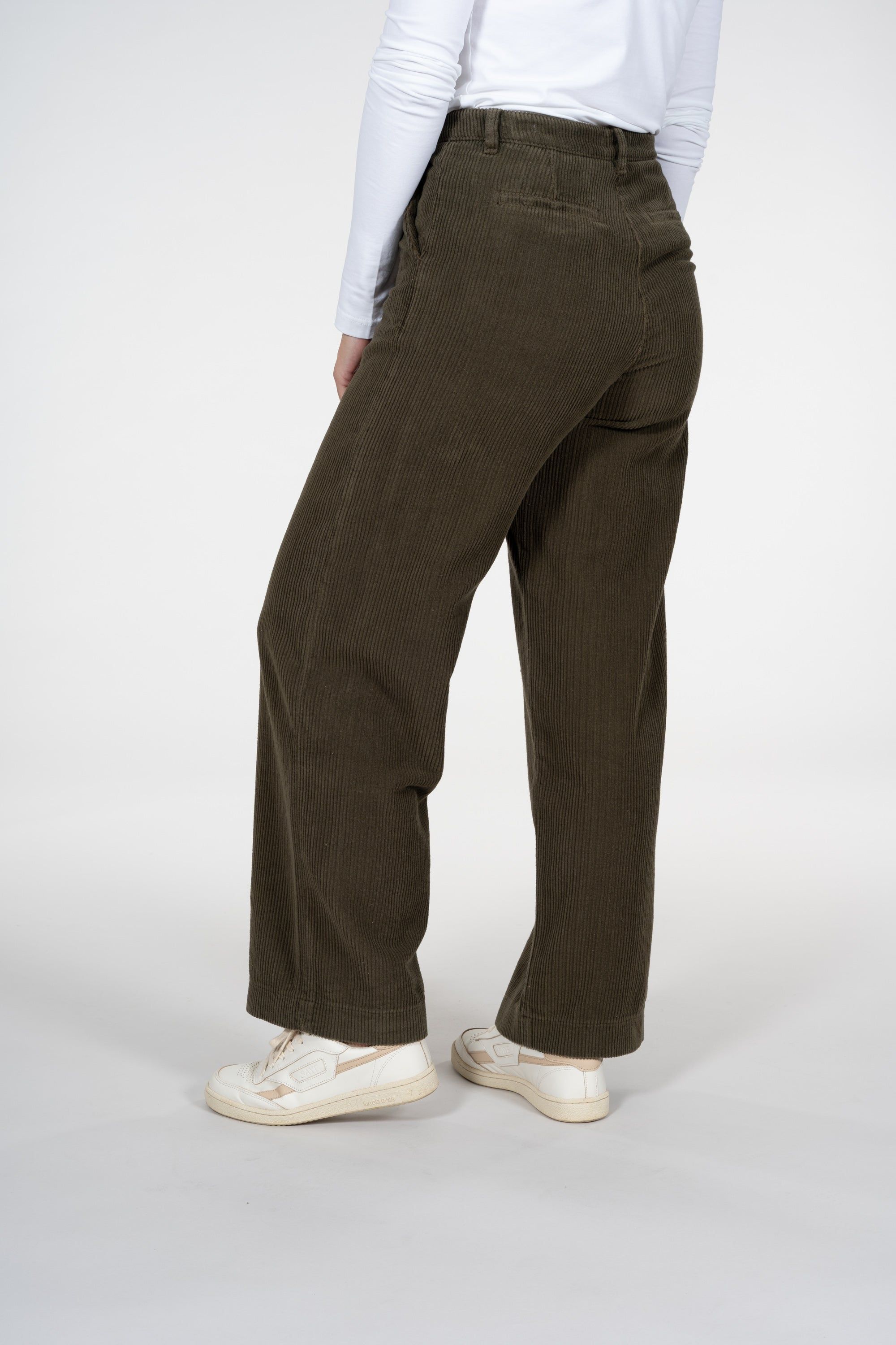 Pantalon ample kaki velours côtelé en coton bio - posey forrest night, Knowledge Cotton Apparel, photo 3