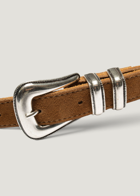 Gürtel aus pflanzlich gegerbtem Veloursleder | Tabak "Western suede silver belt - tobacco", Nudie Jeans, Foto 2