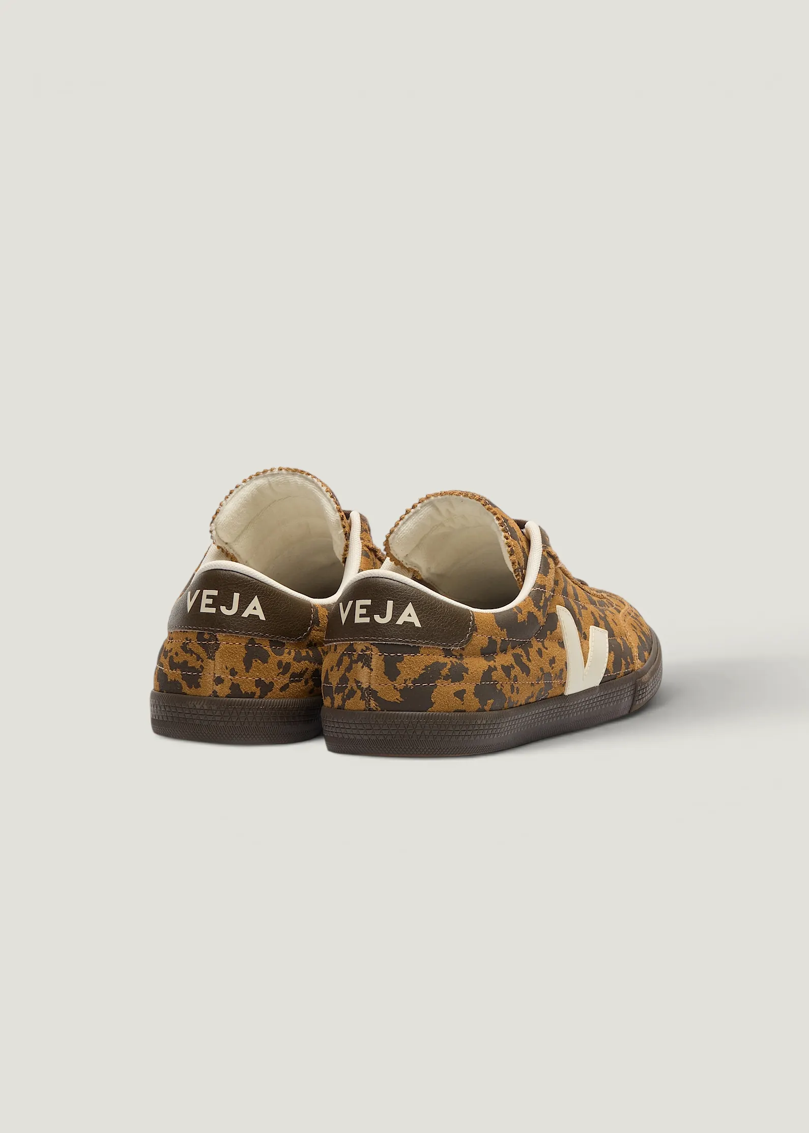 Baskets en cuir suède | marron "Panenka suede - camel-wild-country", Veja, photo 4