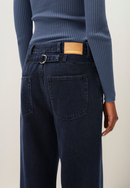 Jean baggy taille basse en coton recyclé | bleu "Haayi low waist baggy jean - fluid ink", Armedangels, photo 2