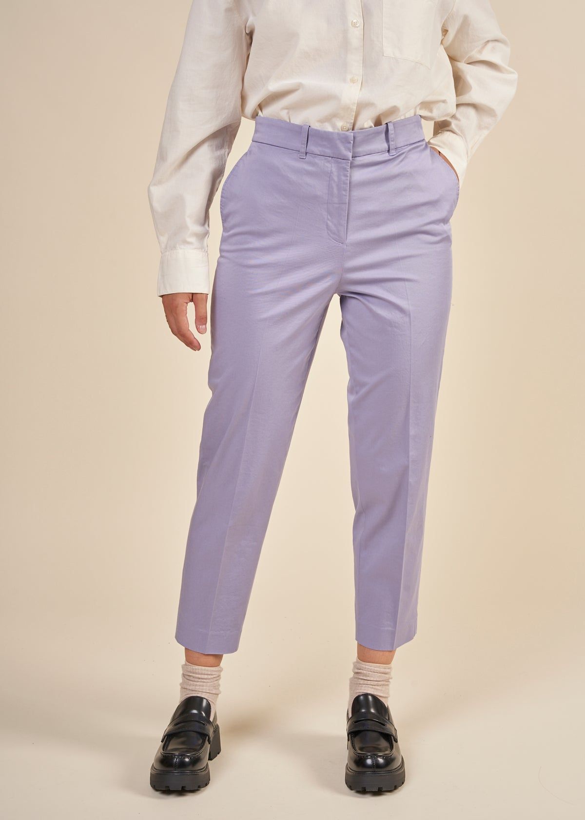 Bundfaltenhose aus Bio-Baumwolle | Violett "warmaar light purple stone", Armedangels, Foto 1