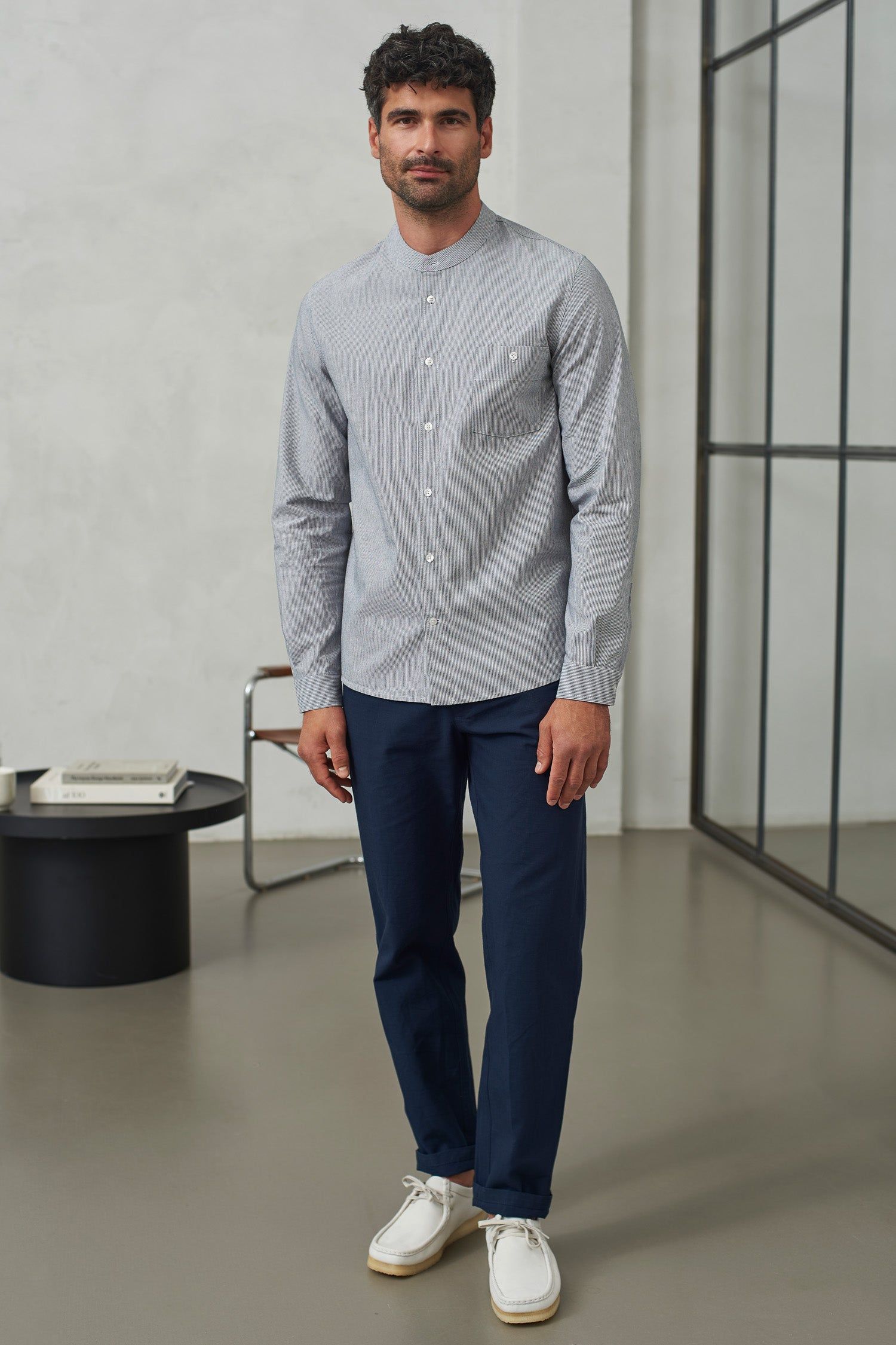 Chemise col officier en coton bio | rayée bleue "nathan eco oxford striped navy", About Companions, photo 3