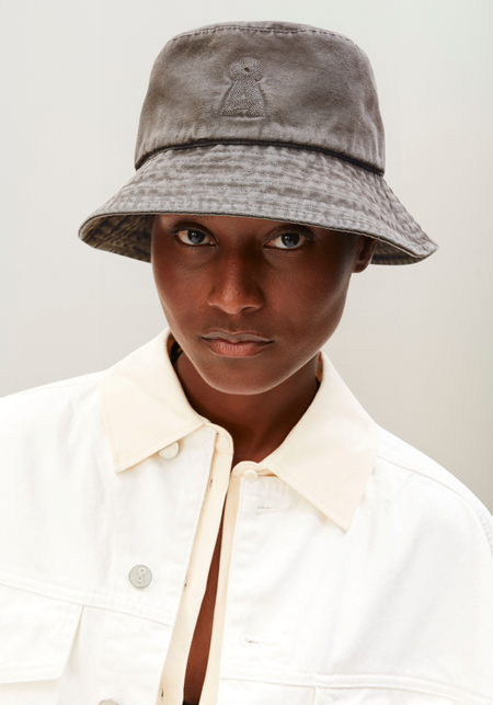 Bob en coton bio | gris "Bucket hat - granit washed" - Armedangels