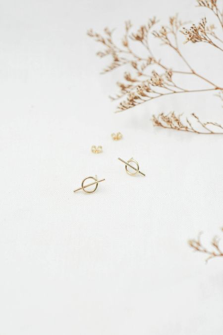 Boucles d'oreilles en or recyclé 9ct - intersected circle stud, Wild fawn, photo 3