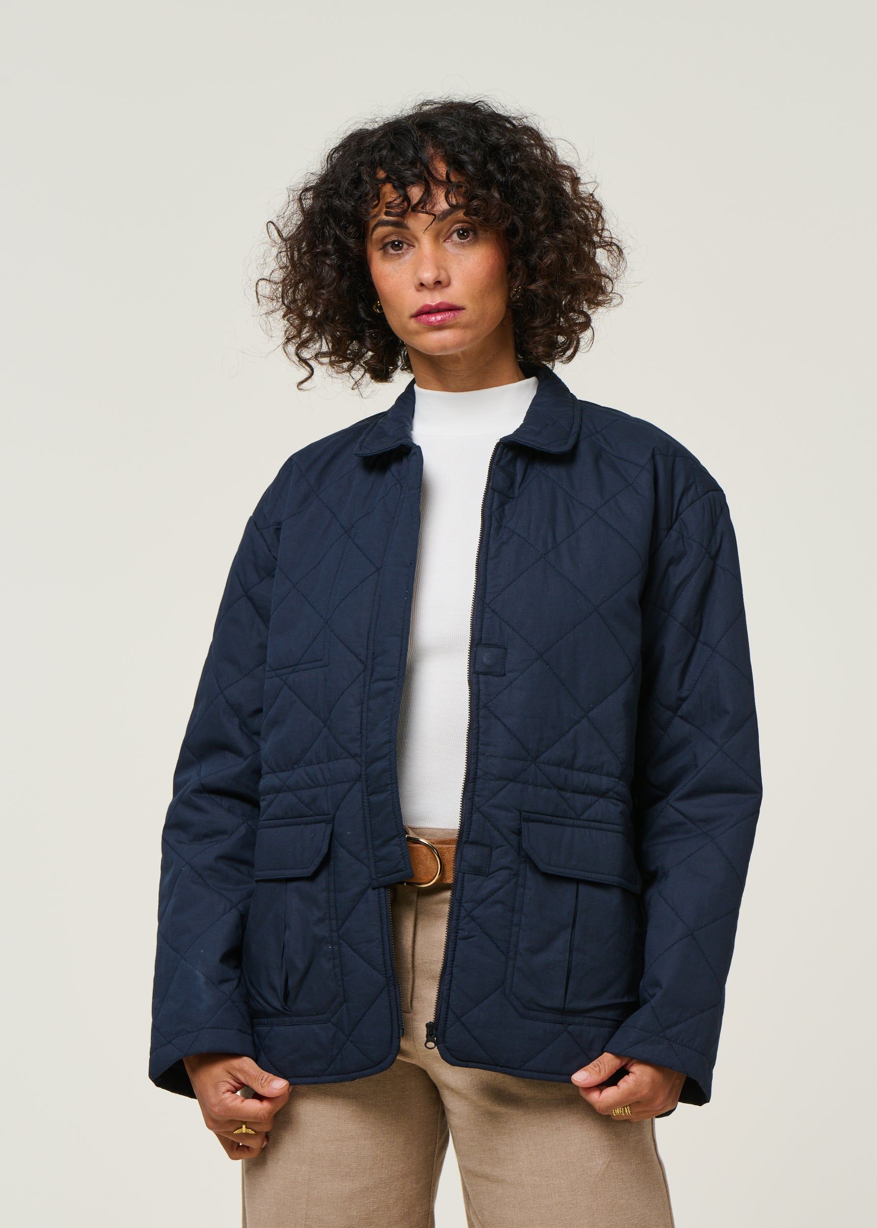 Wattierte Jacke aus Bio-Baumwolle und recyceltem Material | Marineblau "padded overshirt - night sky', Knowledge Cotton Apparel, Foto 2