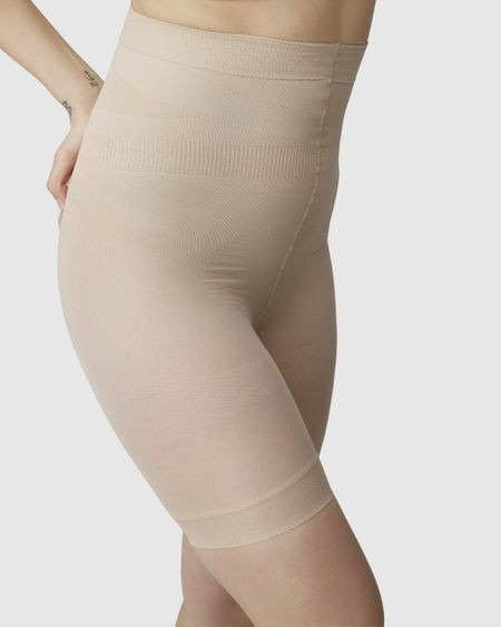 Short gainant en recyclé | beige "julia shaping shorts nude light"
