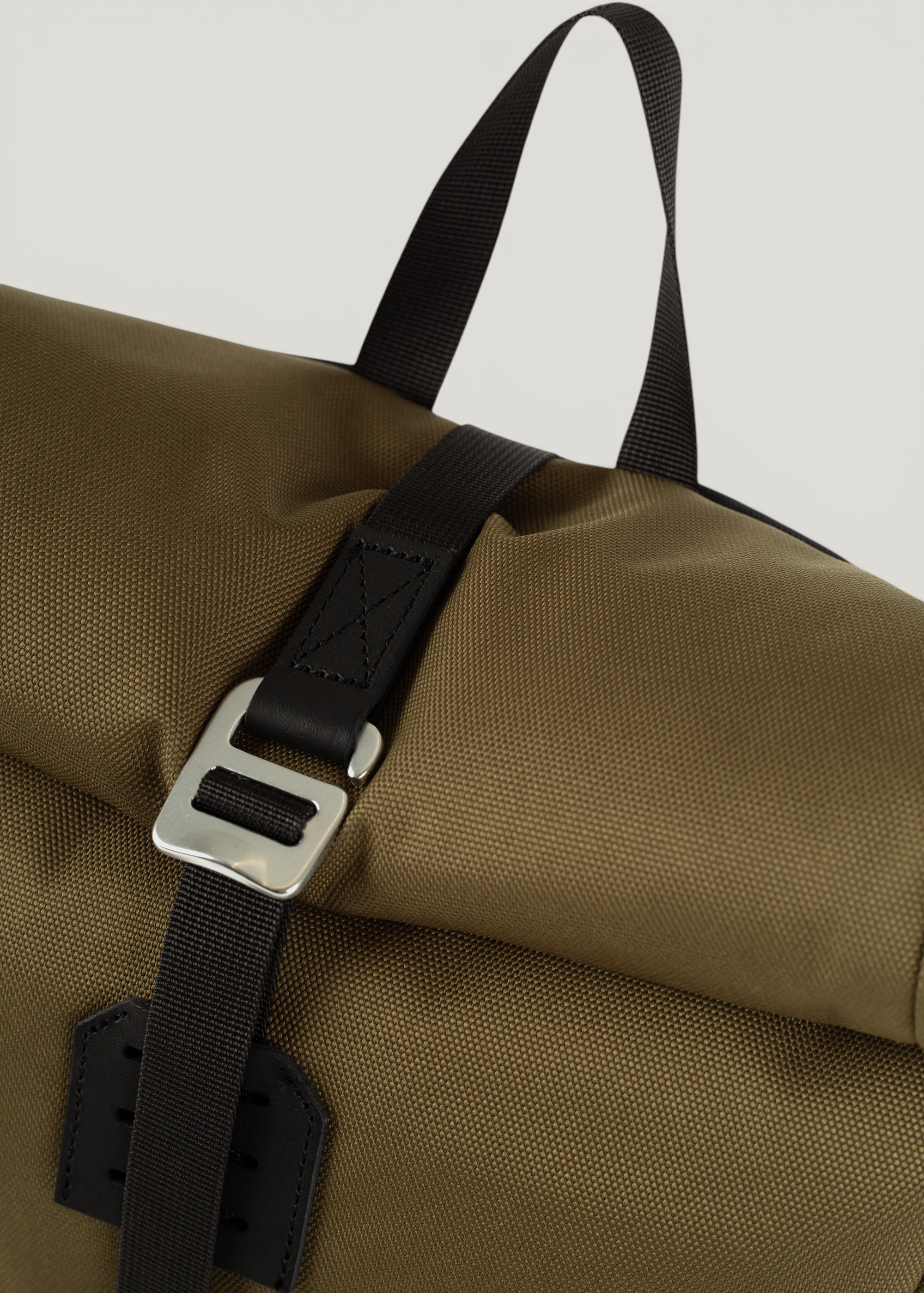 Sac à dos 23l en matière recyclée | vert "Icon rolltop backpack 14" - multi olive", Sandqvist, photo 4