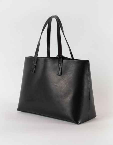 Sac cabas en cuir certifié | black "sam shopper black classic leather" - O My Bag