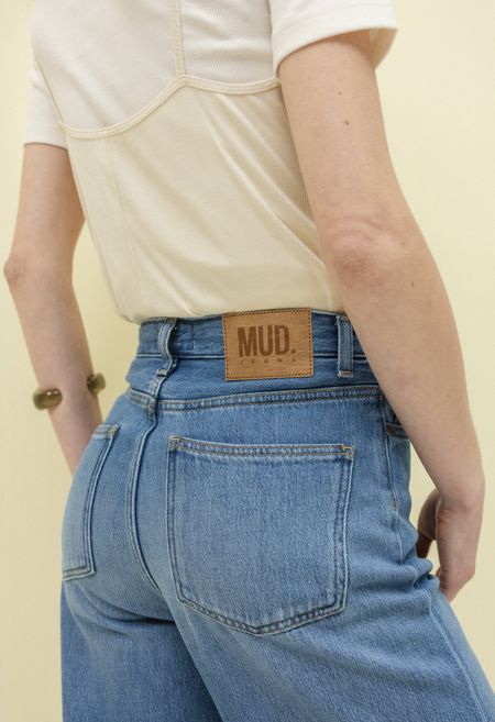 Jean ample léger en coton bio et viscose recyclée | bleu "sara high loose flow" - Mud Jeans