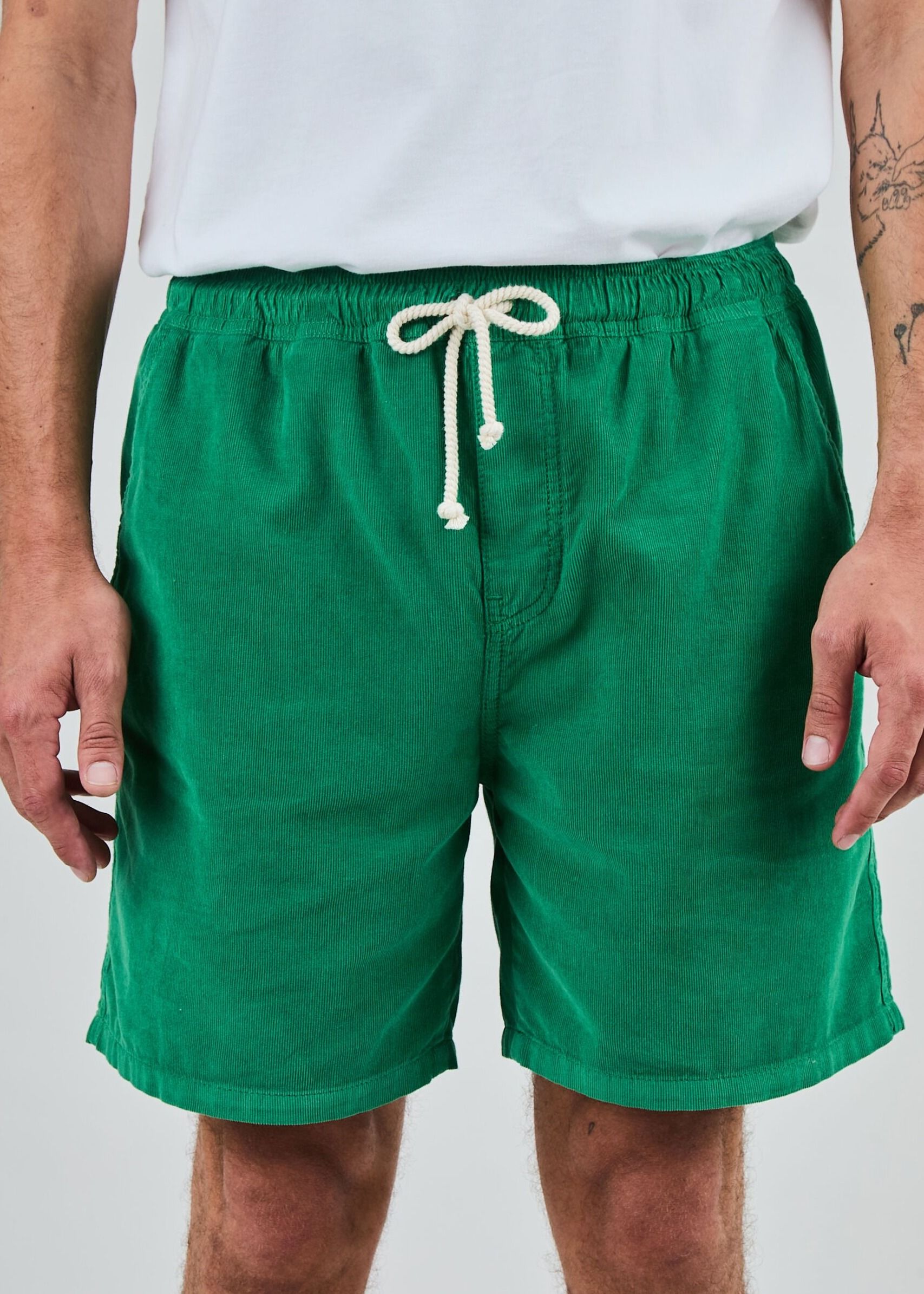 Shorts aus Bio-Baumwolle | Grün "Baby cord shorts green - green", Brava Fabrics, Foto 1