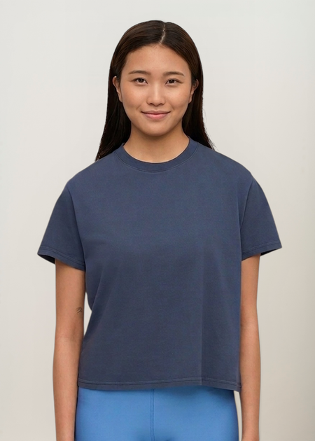 T-shirt en coton bio | bleu "organic boxy crop tee - petrol blue" - Colorful Standard