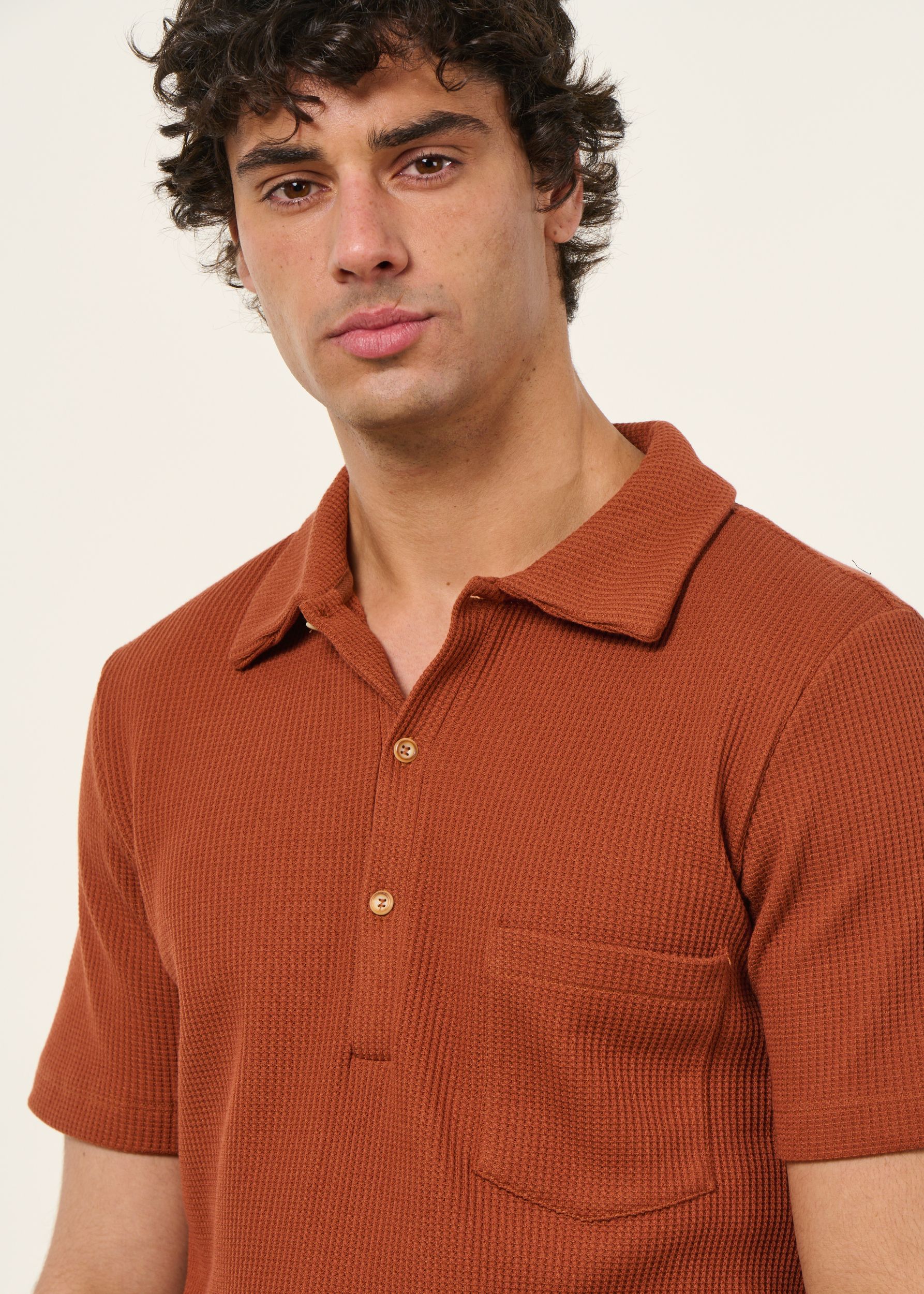 Poloshirt aus Bio-Baumwoll-Piqué | Rost "Canning - coconut shell", Twothirds, Foto 2