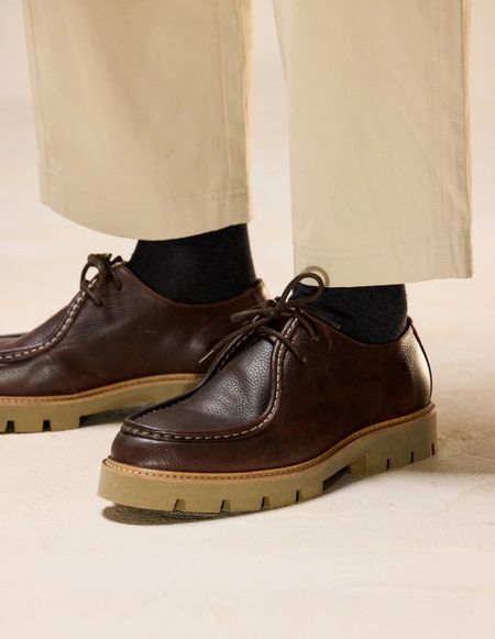 Derbys aus zertifiziertem Leder | Braun "gontran - pull-up grainé marron", Odaje ex M.Moustache, Foto 4
