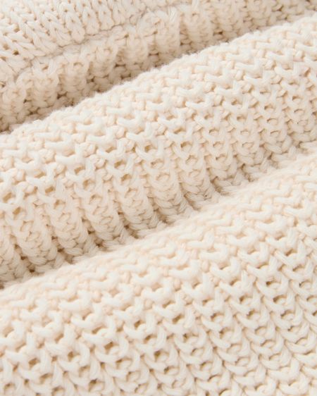 Lockerer Pullover mit hohem Kragen aus recycelten Materialien | Weiß "white susi knitted sweater", Thinking Mu, Foto 5