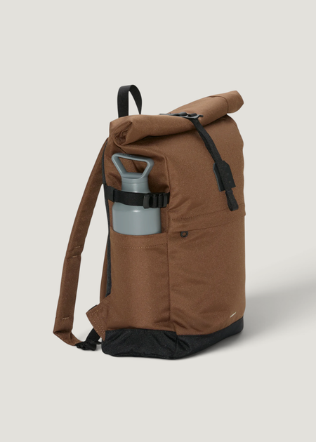 Sac à dos 23l en matière recyclée | marron "Icon rolltop backpack 14 - brown" - Sandqvist