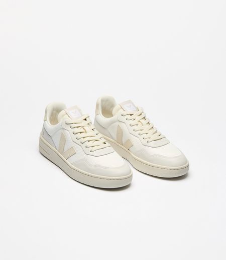 Baskets en matières recyclées | ecru "v-90 white pierre" - Veja