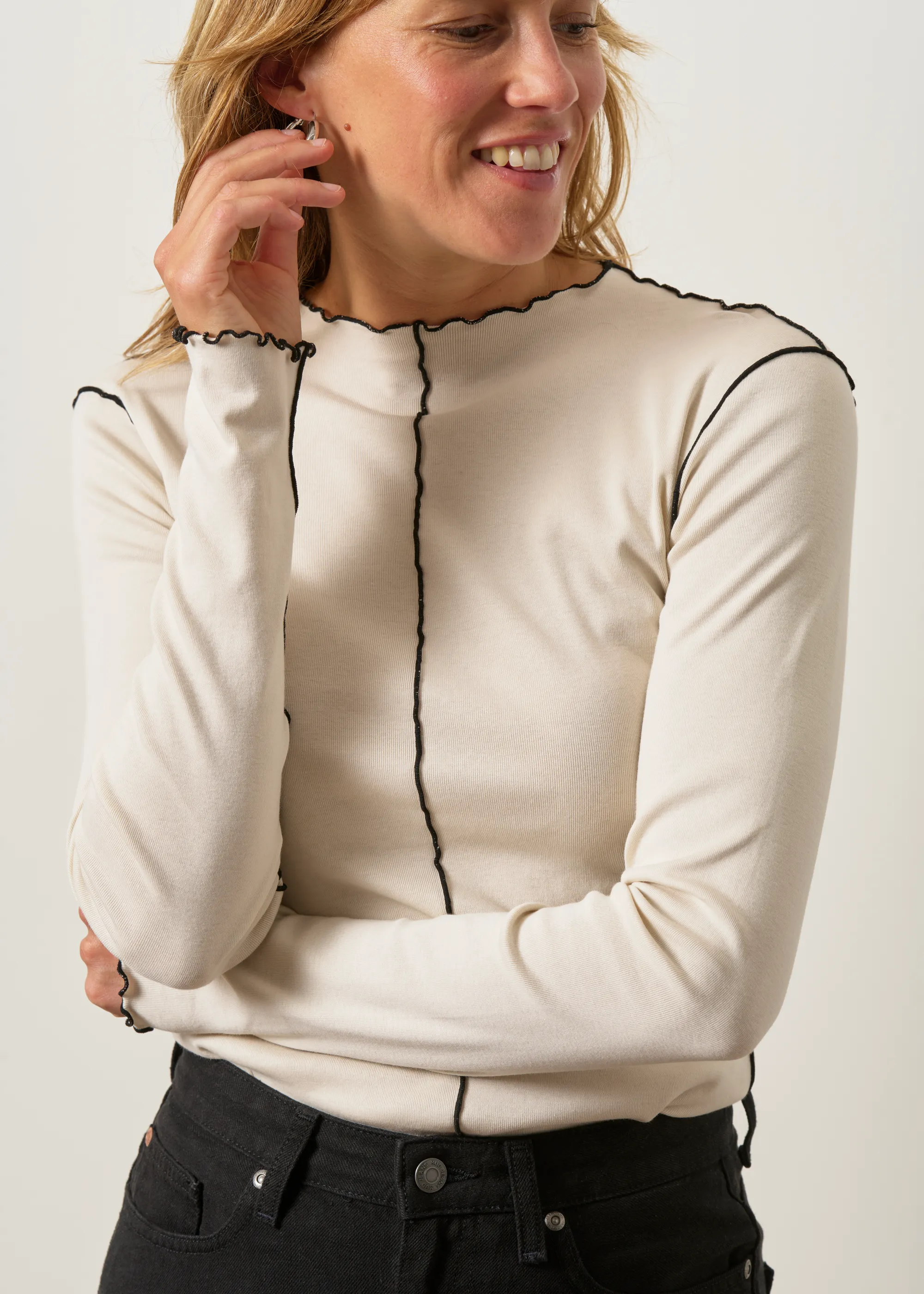 Top manches longues en coton bio | écru "Pin-tucked long-sleeve - nature white", Rotholz, photo 2