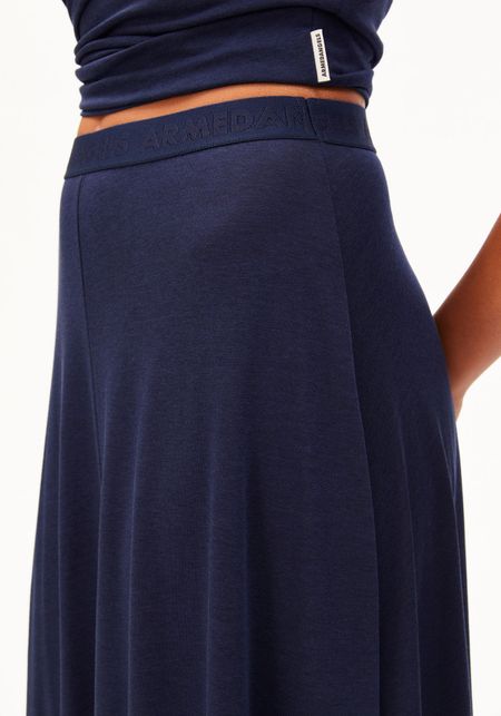 Jupe midi en tencel | marine "Ileniaa laraa midi skirt - tinted navy" - Armedangels