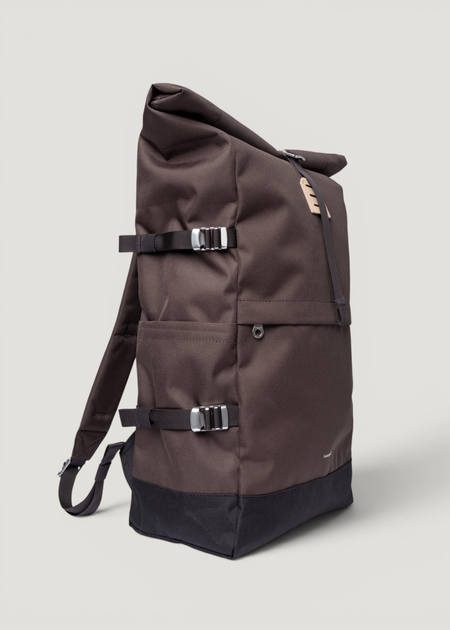Sac à dos 26l en matière recyclée | marron "Icon rolltop backpack 16" - brown" - Sandqvist