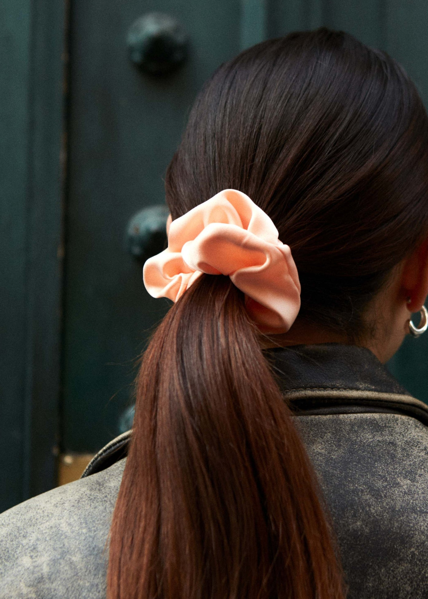 Scrunchie aus upgecyceltem Material | Satin aprikose, Chou², Foto 2