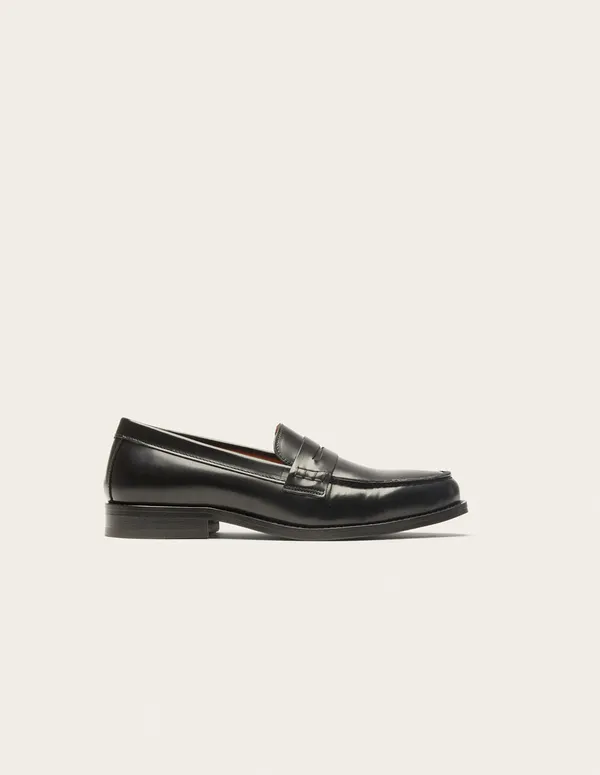 Mocassins en cuir certifié | cuir box noir "Fanny", Odaje ex M.Moustache