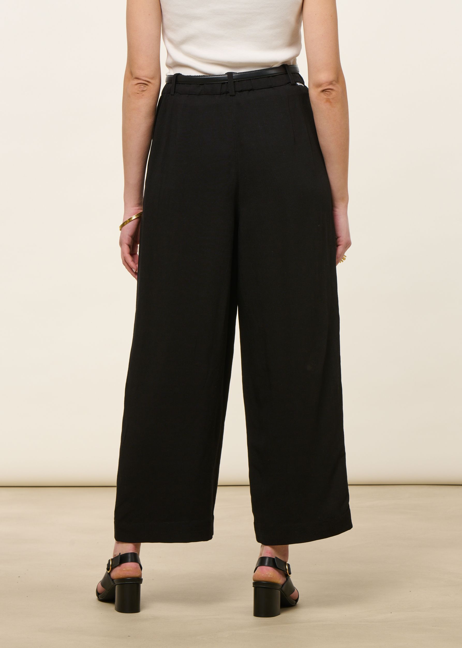 Pantalon ample en ecovero et lin | noir "caarunus lino - black", Armedangels, photo 4