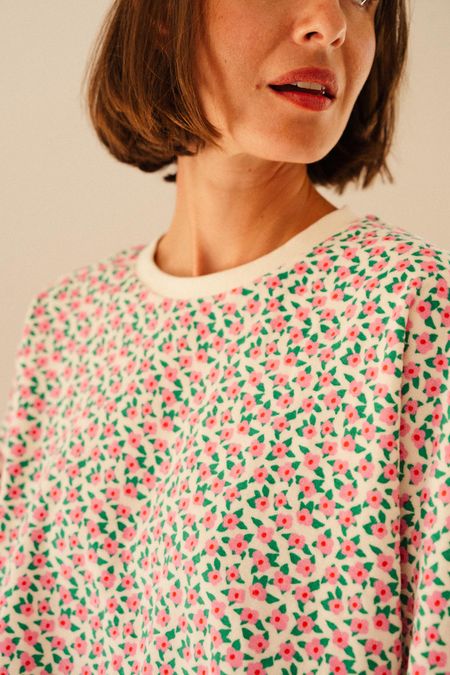 Langer Kuschel-Pyjama aus Bio-Baumwolle | Mini-Blumen Rosa, We Are Jolies, Foto 8