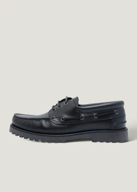 Chaussures bateau en cuir certifié | noir "ollie boat shoe - black leather", Garment Project