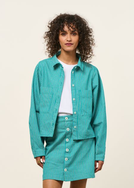 Veste légère en coton bio et matières recyclées | turquoise "denim stripes crop overshirt mint" - Brava Fabrics