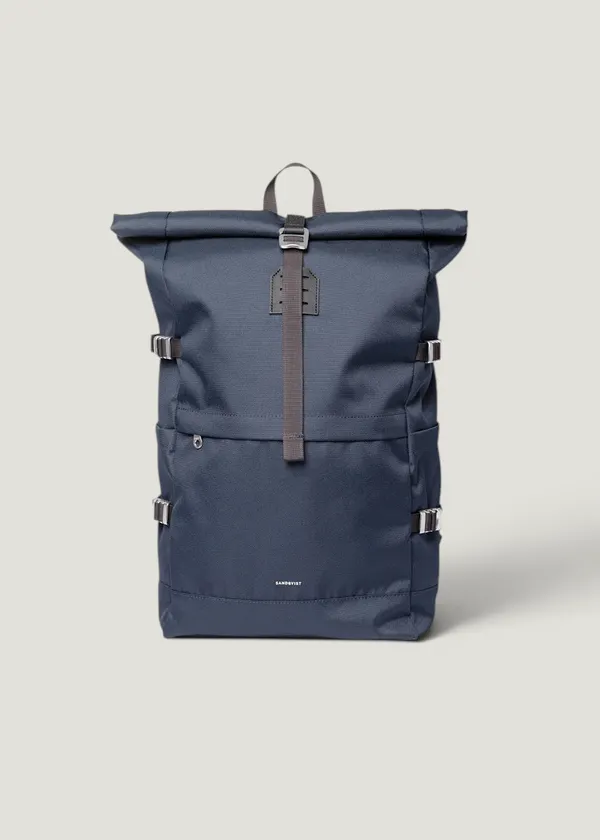 Sac à dos 26l en matières recyclées | bleu "icon rolltop backpack l - navy with black leather", Sandqvist