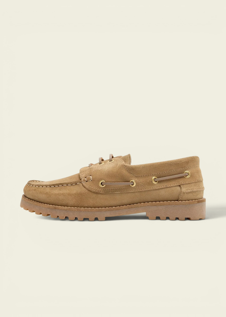 Chaussures bateau en cuir certifié | ollie boat shoe - earth suede - Garment Project