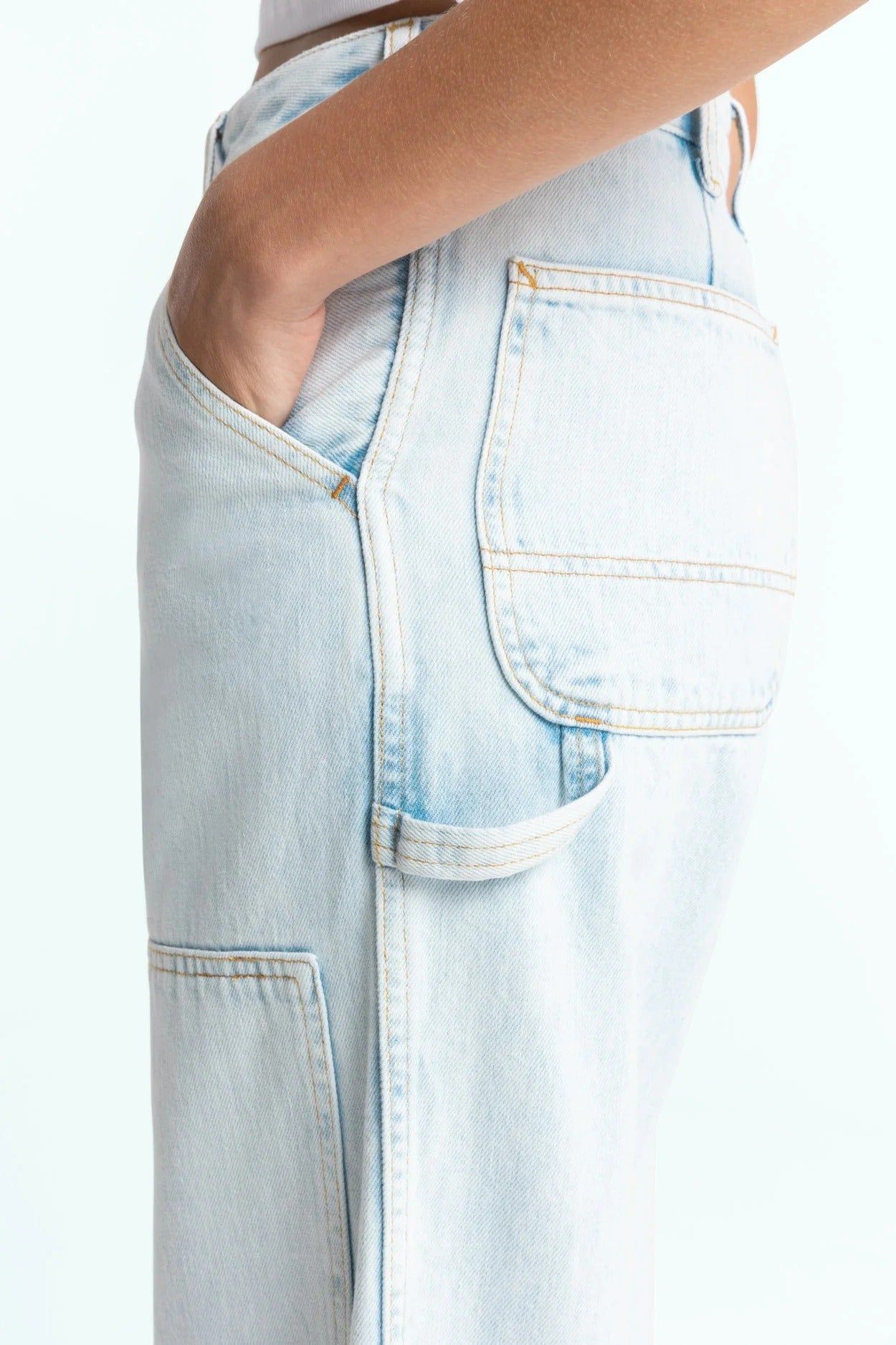 Jean ballon en coton biologique | blanc "leyda - chase super light marble", Kings of Indigo, photo 2