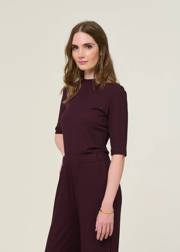 T-shirt côtelé en tencel | aubergine "nina - cherry lacquer", Jan'n June