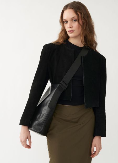 Sac bandoulière en cuir certifié | noir "stockholm" - Vagabond