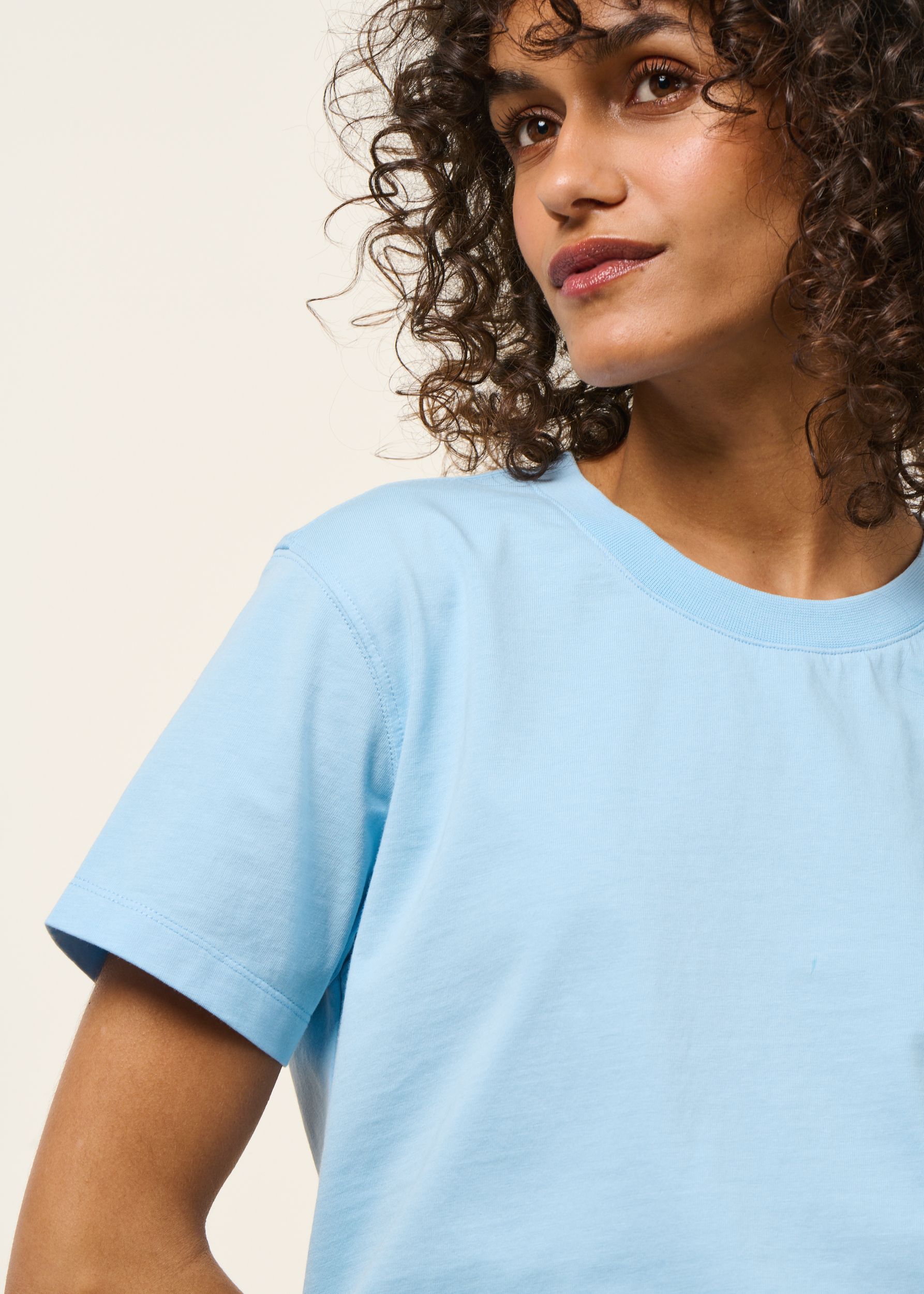 T-shirt en coton bio | bleu ciel, WeDressFair, photo 2
