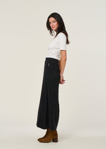 Langer Rippstrickrock aus Bio-Baumwolle und Wolle | Schwarz "hanaa tweed - black-oatmilk", Armedangels, Foto 9