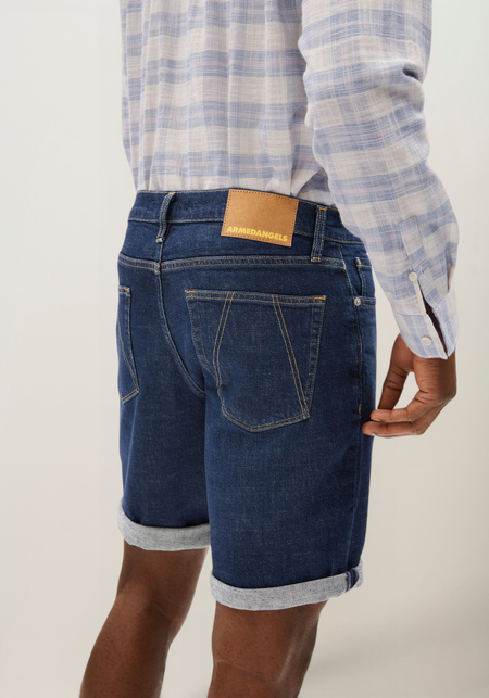 Short denim ajusté en coton bio et chanvre | brut "Naailo denim short - titania", Armedangels, photo 3