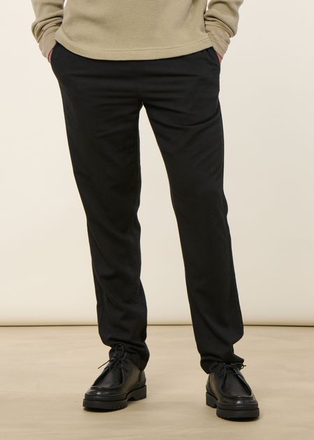 Pantalon droit en lyocell et lin bio | noir "Tim linen-mix pant vegan - black jet" - Knowledge Cotton Apparel