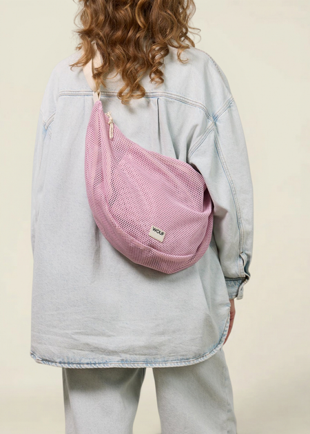 Sac bandoulière en matière recyclée | rose "Blush large crossbody bag - multicolor" - Wouf