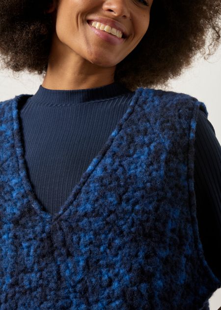 Pull sans manches en laine et coton bio | bleu "Cropped vest - blue marled" - Rotholz