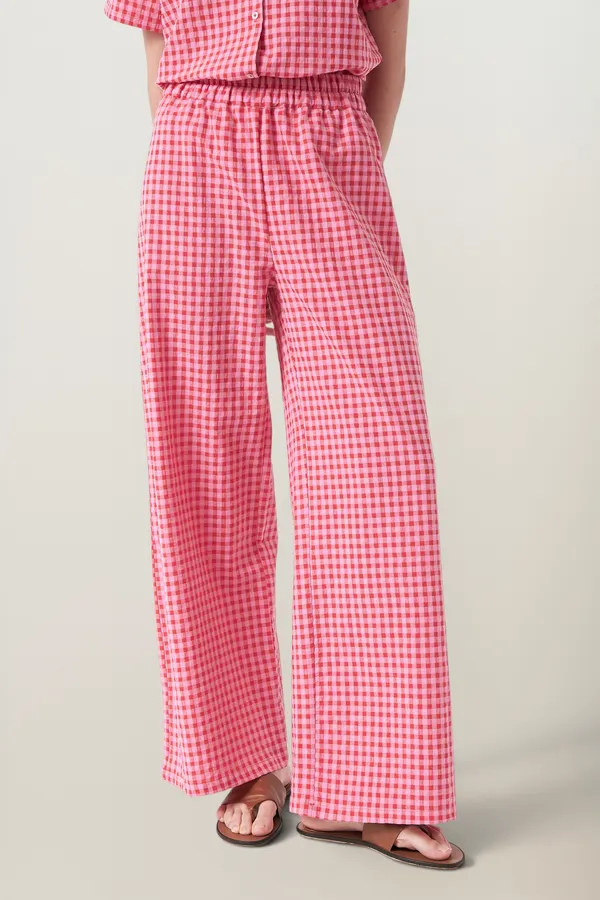 Pantalon léger en coton bio et polyester recyclé | vichy rouge rose "Crush pants - vichy red pink", AMT Studio