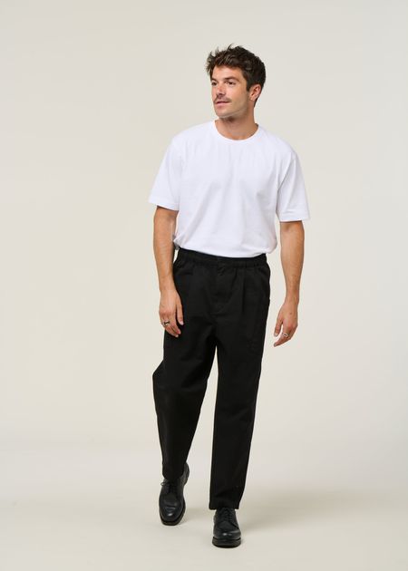 Pantalon large cargo en coton bio | noir "black max pants", Thinking Mu, photo 4